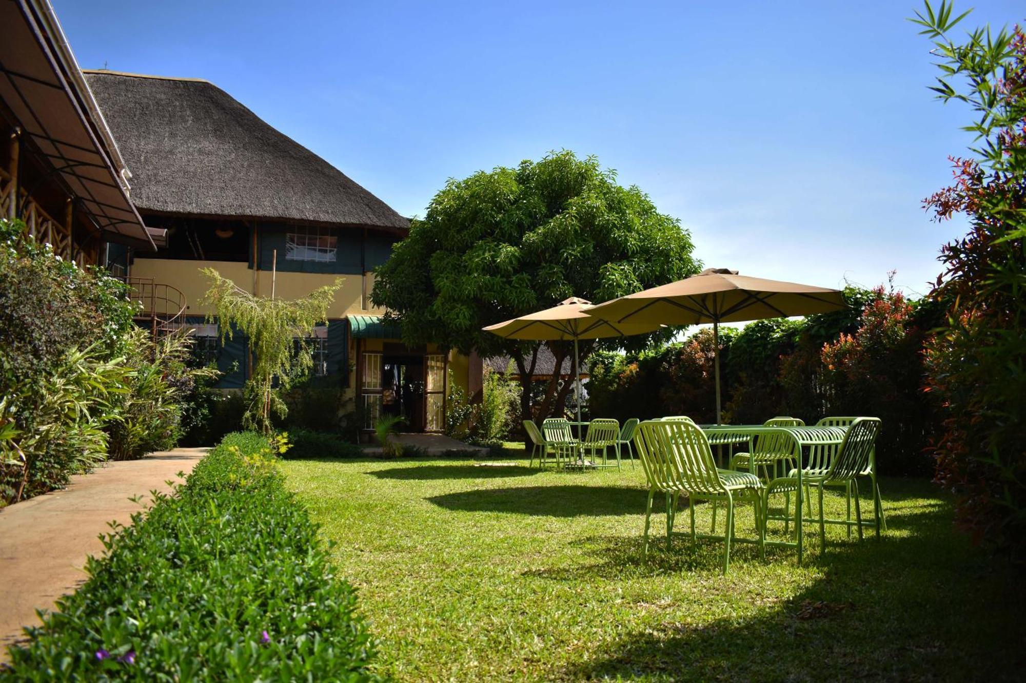 African Roots Gulu Exterior foto