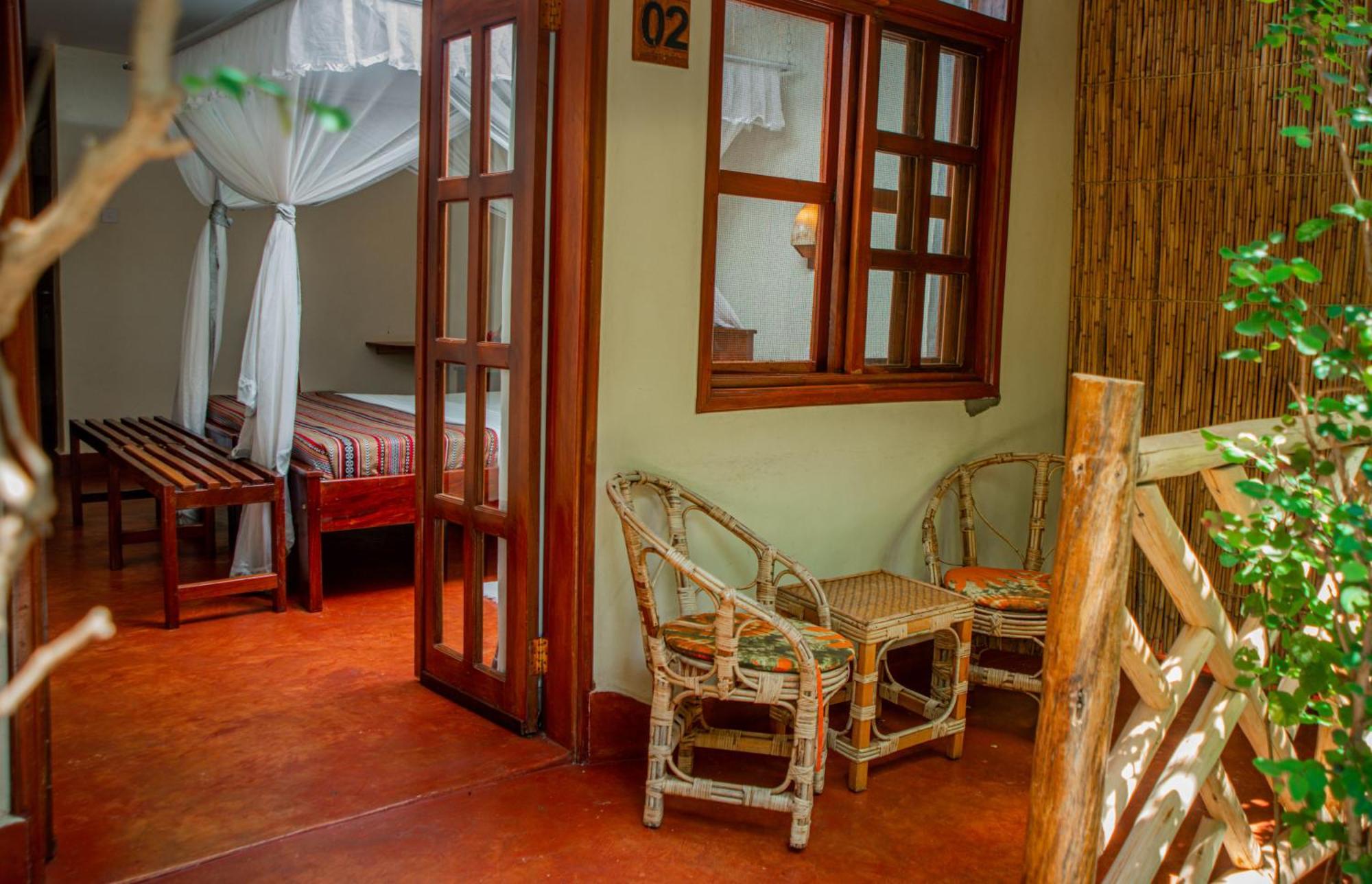 African Roots Gulu Exterior foto